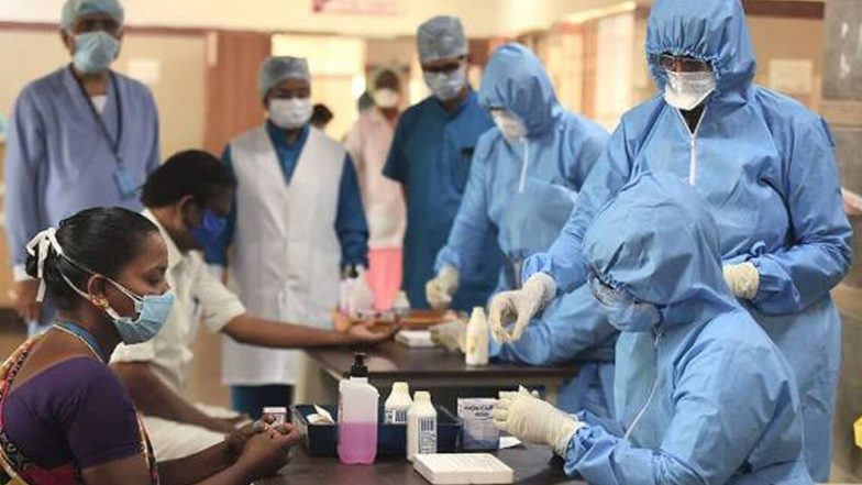 Coronavirus Cases In India: ওমিক্রন আতঙ্কের মধ্যে ১ লাখ ছুঁই ছুঁই অ্যাক্টিভ কেস, দেশে ৬ হাজারের কোঠায় নতুন রোগী