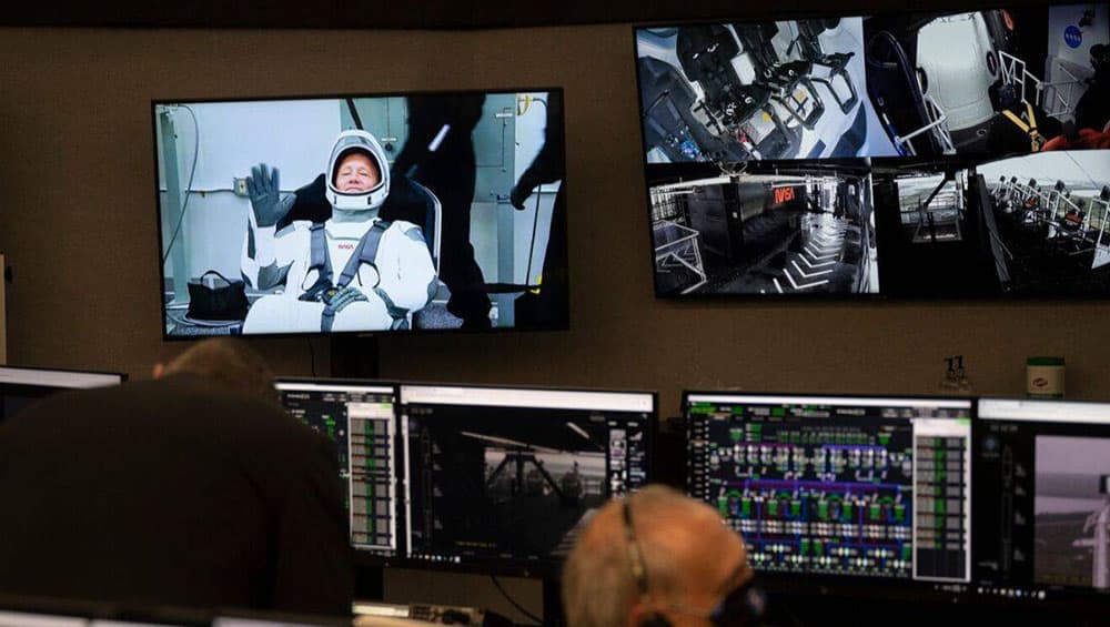 SpaceX Astronaut Launch Postponed: ভিলেন খারাপ আবহাওয়া, স্থগিত হয়ে গেল স্পেস এক্স-এর মহাকাশ অভিযান SpaceX Astronaut Launch Postponed: ভিলেন খারাপ আবহাওয়া, স্থগিত হয়ে গেল স্পেস এক্স-এর মহাকাশ অভিযান
