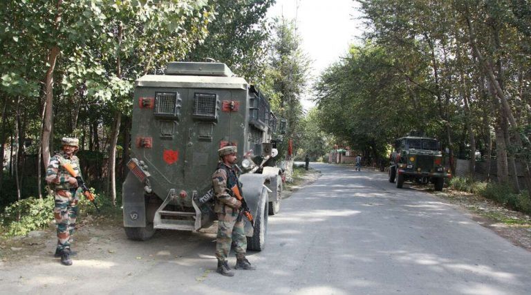 Jammu & Kashmir: জম্মু ও কাশ্মীরে ধৃত ২ লস্কর জঙ্গি, উদ্ধার আগ্নেয়াস্ত্র