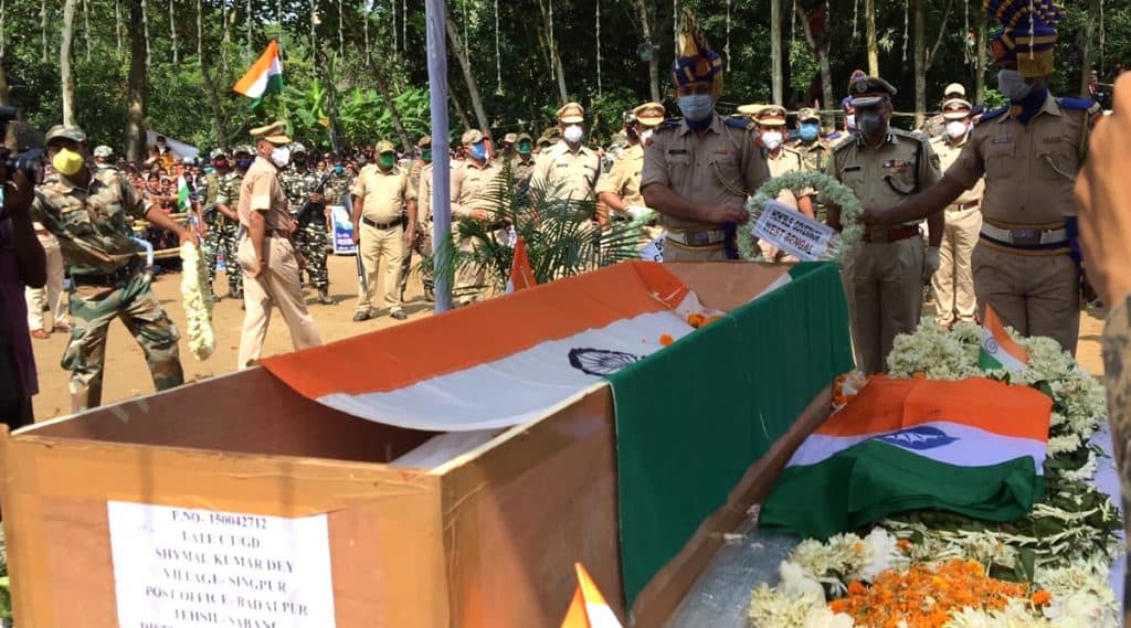 Tributes Paid to CRPF Constable Shyamal Kumar Dey: কাশ্মীরে শহিদ সবংয়ের CRPF জওয়ান শ্যামল কুমার দে-কে চিরবিদায় Tributes Paid to CRPF Constable Shyamal Kumar Dey: কাশ্মীরে শহিদ সবংয়ের CRPF জওয়ান শ্যামল কুমার দে-কে চিরবিদায়