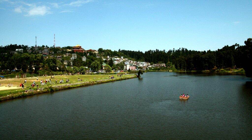 Complete Lockdown in Mirik: বাড়ছে করোনা আক্রান্ত, ৭ দিন সম্পূর্ণ লকডাউন মিরিক মহকুমায় Complete Lockdown in Mirik: বাড়ছে করোনা আক্রান্ত, ৭ দিন সম্পূর্ণ লকডাউন মিরিক মহকুমায়
