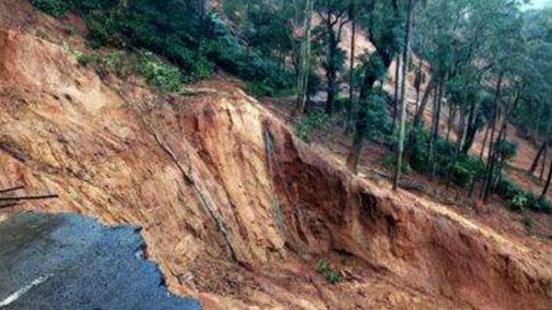 Uttarakhand Rains: প্রবল বৃষ্টিপাত উত্তরাখণ্ডে, ভূমিধসের কারণে হৃষিকেশ-দেবপ্রয়াগ-দেরাদুনে রাস্তা সম্পূর্ণ বন্ধ