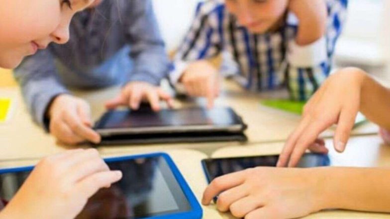 AICTE On Engineering Course: দ্বাদশ শ্রেণির পাঠক্রমে গণিত, পদার্থবিদ্যা, রসায়ন ছাড়াই পড়তে পারেন ইঞ্জিনিয়ারিং; কীভাবে?
