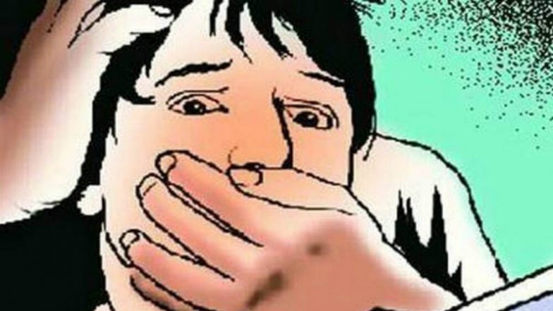 Uttar Pradesh: শ্লীলতাহানির চেষ্টা করছিল, সম্মান বাঁচাতে দাদাকে খুন করে থানায় আত্মসমর্পণ তরুণীর