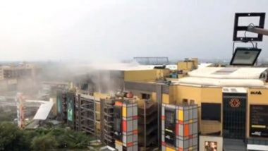 DLF Mall Roof Collapse: হুড়মুড়িয়ে ভেঙে পড়ছে নয়ডার ডিএলএফ মল?, সোশ্যাল মিডিয়ায় ভাইরাল সেই দৃশ্য