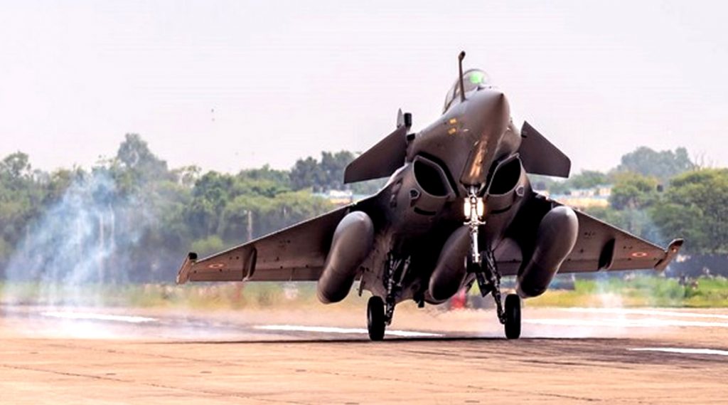 Indian Air Force Team In France: আগামী মাসেই আসছে আরও ৪টি রাফাল, প্রস্তুতি দেখতে ফ্রান্সে বায়ুসেনার দল