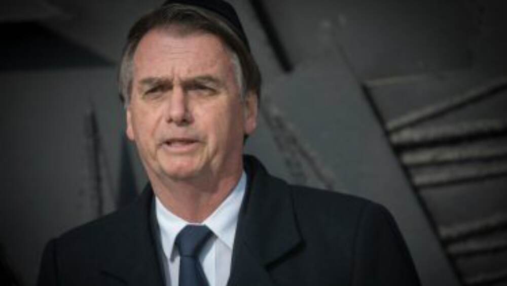 Brazilian President Jair Bolsonaro: ফার্স্ট লেডির দূর্নীতি যোগ নিয়ে প্রশ্ন, সাংবাদিককে ঘুষি মারার হুমকি দিলেন ব্রাজিলের প্রেসিডেন্ট Brazilian President Jair Bolsonaro: ফার্স্ট লেডির দূর্নীতি যোগ নিয়ে প্রশ্ন, সাংবাদিককে ঘুষি মারার হুমকি দিলেন ব্রাজিলের প্রেসিডেন্ট