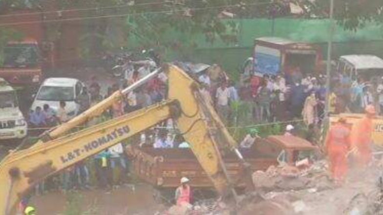 Raigad Building Collapse Update: রায়গড়ে বহুতল ভেঙে পড়ার ঘটনায় এখনও পর্যন্ত মৃত ২, ধ্বংসস্তূপের মধ্যে আটকে আছেন ১৮ জন