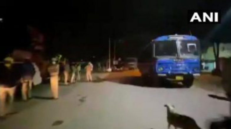 Bengaluru: অবমাননাকর ফেসবুক পোস্টকে কেন্দ্র করে বেঙ্গালুরুতে উত্তেজনা, মৃত ২ আহত ৬০ পুলিশ কর্মী