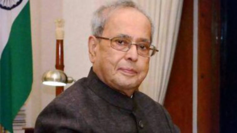 Pranab Mukherjee Death Rumours: কোমায় চলে গিয়েছেন প্রাক্তন রাষ্ট্রপতি, ‘বাবা এখনও জীবিত’, মৃত্যুর গুজব উড়িয়ে প্রণব পুত্রের টুইট বার্তা