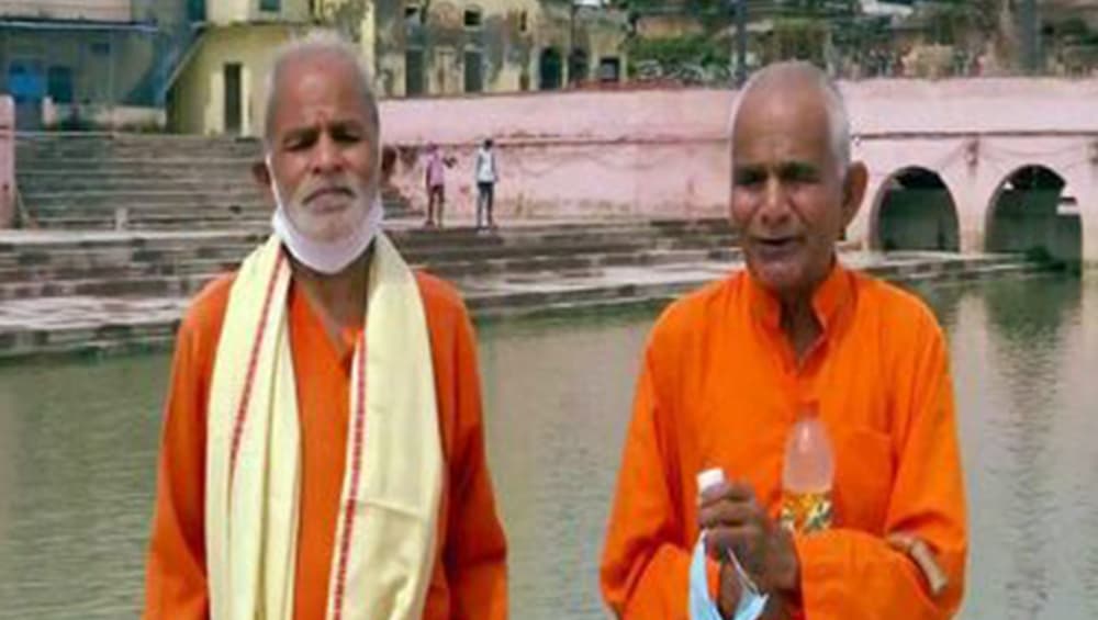 Ram Temple 'Bhumi Pujan' Ceremony: উপলক্ষ রাম মন্দিরের ভূমি পুজো, অযোধ্যাকে ১৫১টি নদী ও ৩ সমুদ্রের জল উপহার ২ ভাইয়ের Ram Temple 'Bhumi Pujan' Ceremony: উপলক্ষ রাম মন্দিরের ভূমি পুজো, অযোধ্যাকে ১৫১টি নদী ও ৩ সমুদ্রের জল উপহার ২ ভাইয়ের