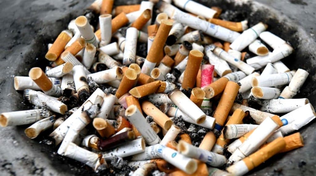 CSIR-IITR Study On Cigarette, Beedi Butts: সিগারেট ও বিড়ির বাটে থাকা রাসায়নিক মানুষ ও পরিবেশের জন্য বিষাক্ত নয়! CSIR-IITR Study On Cigarette, Beedi Butts: সিগারেট ও বিড়ির বাটে থাকা রাসায়নিক মানুষ ও পরিবেশের জন্য বিষাক্ত নয়!