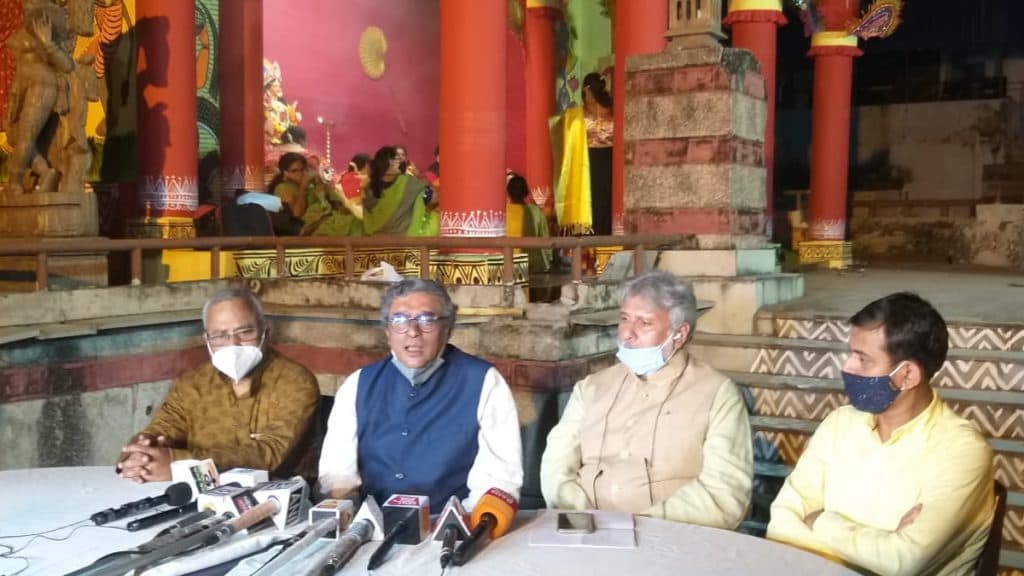 BJP To Organize Business Summit In Bengal: শিল্প আনতে বাংলায় শিল্প সম্মেলন করবে বিজেপি; তৃণমূল বলল 'নির্বাচনী গিমিক' BJP To Organize Business Summit In Bengal: শিল্প আনতে বাংলায় শিল্প সম্মেলন করবে বিজেপি; তৃণমূল বলল 'নির্বাচনী গিমিক'