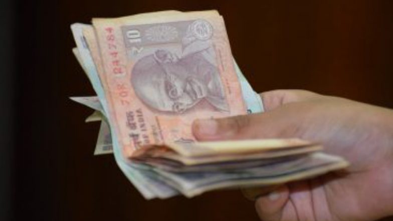 Bank Customers To Pay Fees: মোদি সরকারের নয়া খেল, এবার গ্রাহকের থেকে ডিপোজিট ও উইথড্রল বাবদ টাকা কাটবে ব্যাংক