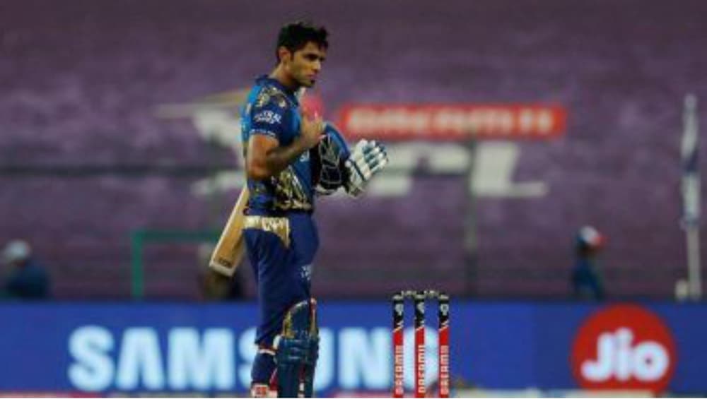 Suryakumar Yadav: আরসিবির বিরুদ্ধে সুর্যকুমার যাদবের দূরন্ত ইনিংস যেন নির্বাচকদের মুখে সপাটে জবাব Suryakumar Yadav: আরসিবির বিরুদ্ধে সুর্যকুমার যাদবের দূরন্ত ইনিংস যেন নির্বাচকদের মুখে সপাটে জবাব