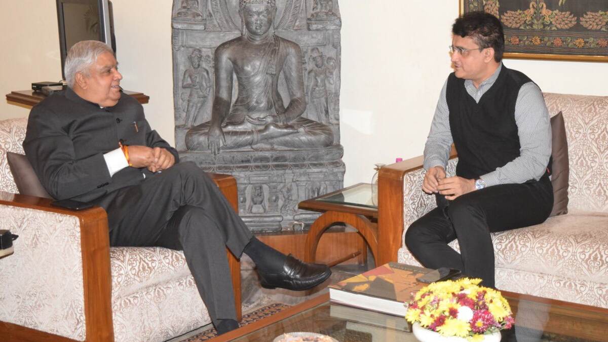 Sourav Ganguly Meets WB Governor: ইডেন গার্ডেন পরিদর্শনের জন্য রাজ্যপালকে আমন্ত্রণ বিসিসিআই প্রেসিডেন্ট সৌরভ গঙ্গোপাধ্যায়ের Sourav Ganguly Meets WB Governor: ইডেন গার্ডেন পরিদর্শনের জন্য রাজ্যপালকে আমন্ত্রণ বিসিসিআই প্রেসিডেন্ট সৌরভ গঙ্গোপাধ্যায়ের