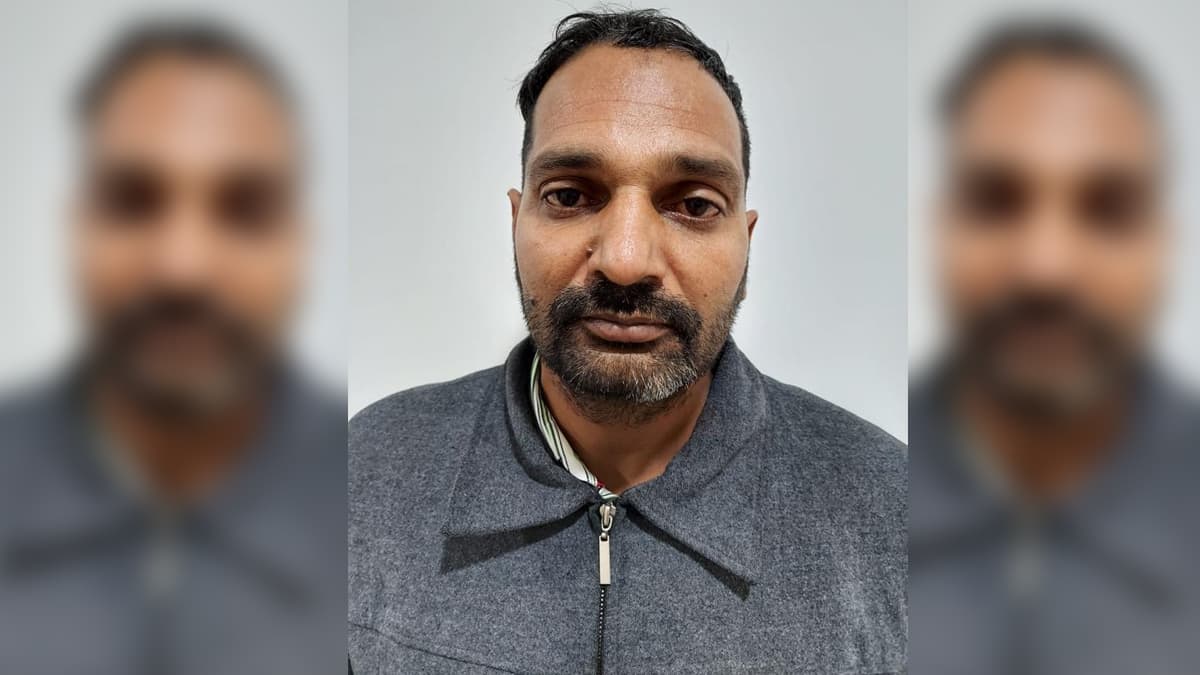 Khalistani Terrorist Gurjeet Singh Nijjar Arrested: দিল্লি বিমানবন্দর থেকে ধৃত খালিস্তানি জঙ্গি গুরজিৎ সিং নিজ্জার Khalistani Terrorist Gurjeet Singh Nijjar Arrested: দিল্লি বিমানবন্দর থেকে ধৃত খালিস্তানি জঙ্গি গুরজিৎ সিং নিজ্জার