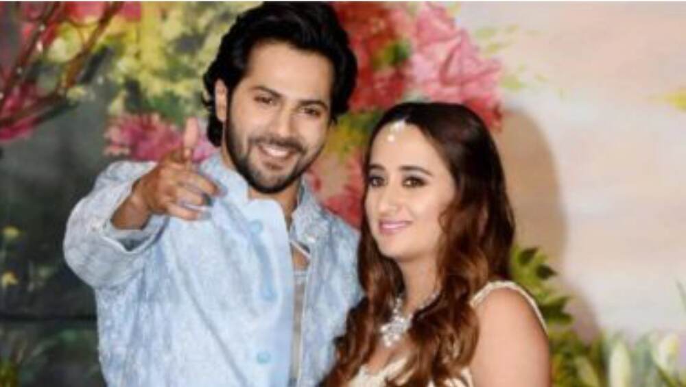 Varun Dhawan and Natasha Dalal’s Wedding: বিয়ের পিঁড়িতে বরুণ ধাওয়ান নাতাশা দালাল! ২০২১-র মেগা বিয়েতে বর-কনের পোশাক থেকে বিবাহ বাসর, সব খবর জানুন এই প্রতিবেদনে Varun Dhawan and Natasha Dalal’s Wedding: বিয়ের পিঁড়িতে বরুণ ধাওয়ান নাতাশা দালাল! ২০২১-র মেগা বিয়েতে বর-কনের পোশাক থেকে বিবাহ বাসর, সব খবর জানুন এই প্রতিবেদনে