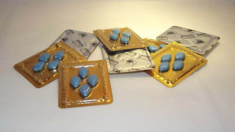 Viagra Pills: বিপুল পরিমাণ যৌন উত্তেজনা বর্ধক ওষুধ পাচার করতে গিয়ে শিকাগো বিমানবন্দরে আটক ভারতীয় যাত্রী