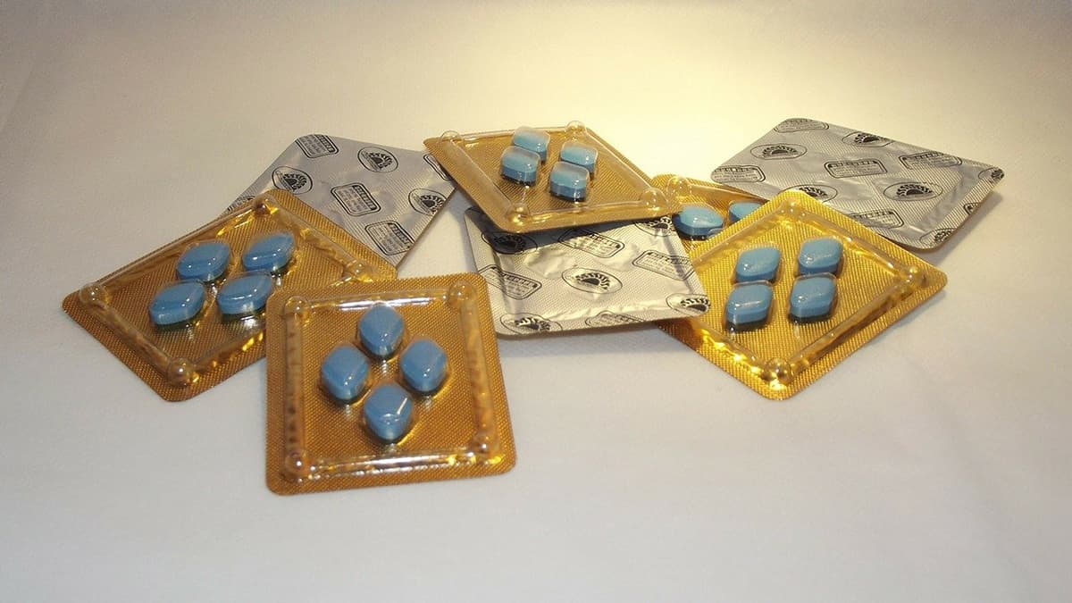 Viagra Pills: বিপুল পরিমাণ যৌন উত্তেজনা বর্ধক ওষুধ পাচার করতে গিয়ে শিকাগো বিমানবন্দরে আটক ভারতীয় যাত্রী Viagra Pills: বিপুল পরিমাণ যৌন উত্তেজনা বর্ধক ওষুধ পাচার করতে গিয়ে শিকাগো বিমানবন্দরে আটক ভারতীয় যাত্রী