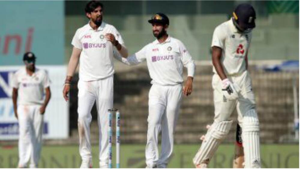 India vs England: টেস্ট ক্রিকেটে ৩০০ উইকেট শিকারির ক্লাবে এবার নতুন সদস্য ইশান্ত শর্মা India vs England: টেস্ট ক্রিকেটে ৩০০ উইকেট শিকারির ক্লাবে এবার নতুন সদস্য ইশান্ত শর্মা