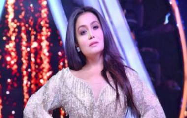 Neha Kakkar: প্রবীণ গীতিকার সন্তোষ আনন্দকে ৫ লাখ টাকা দিলেন নেহা কক্কর, কিন্তু কেন?