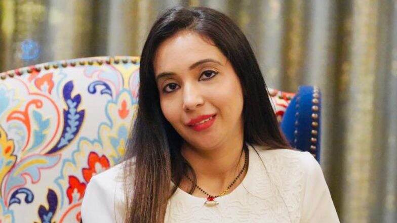 Rujira Banerjee Reply’s CBI: সোমবার বেলা ১১টা থেকে ৩টের মধ্যে বাড়িতে এসে কথা বলতে পারেন, সিবিআইকে জবাব রুজিরার