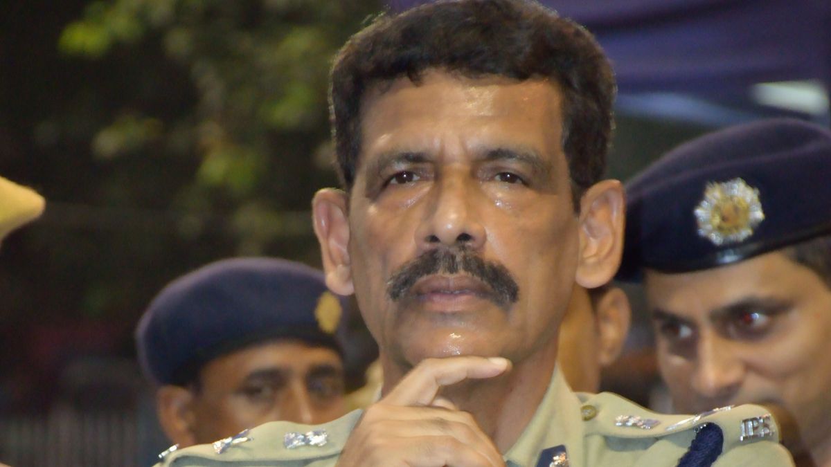 ED Summons Former IPS officer Surajit Kar Purkayastha: সারদা মামলায় ইডির তলব উপদেষ্টা সুরজিত্‍ কর পুরকায়স্থকে