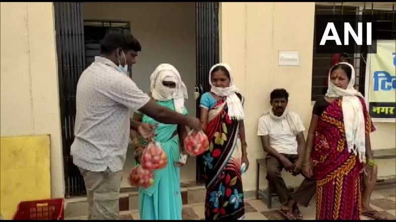 COVID 19 In Chhattisgarh: টমেটোর বিনিময়ে কোভিড ভ্যাকসিন, টিকাকরণের অভিনব পন্থা ছত্তীসগড়ে