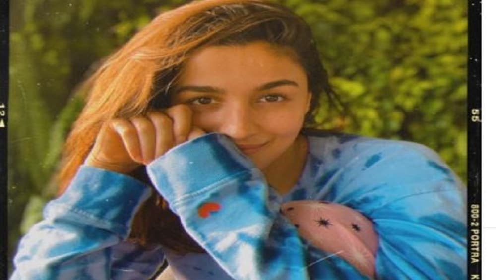 Alia Bhatt : কেমন আছেন আলিয়া? নায়িকাকে নিয়ে ব্যস্ত অনুরাগীরা Alia Bhatt : কেমন আছেন আলিয়া? নায়িকাকে নিয়ে ব্যস্ত অনুরাগীরা