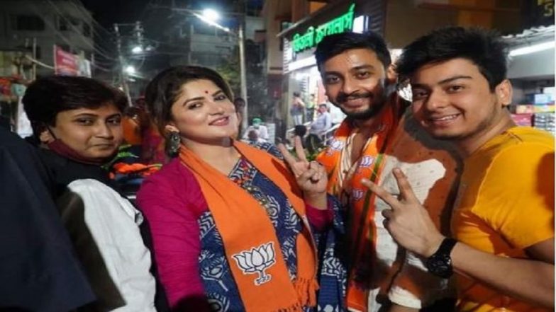 Srabanti Chatterjee:মমতা বন্দ্যোপাধ্যায়ের ভূয়সী প্রশংসা করে পদ্ম ছেড়ে জোড়াফুলের কর্মিসভা মঞ্চে শ্রাবন্তী