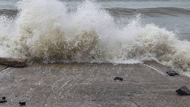 Bay of Bengal: দিঘা থেকে ১৩০ কিলোমিটার দূরে গভীর নিম্নচাপ, বৃষ্টি, ঝোড়ো হাওয়ার দাপট বঙ্গে