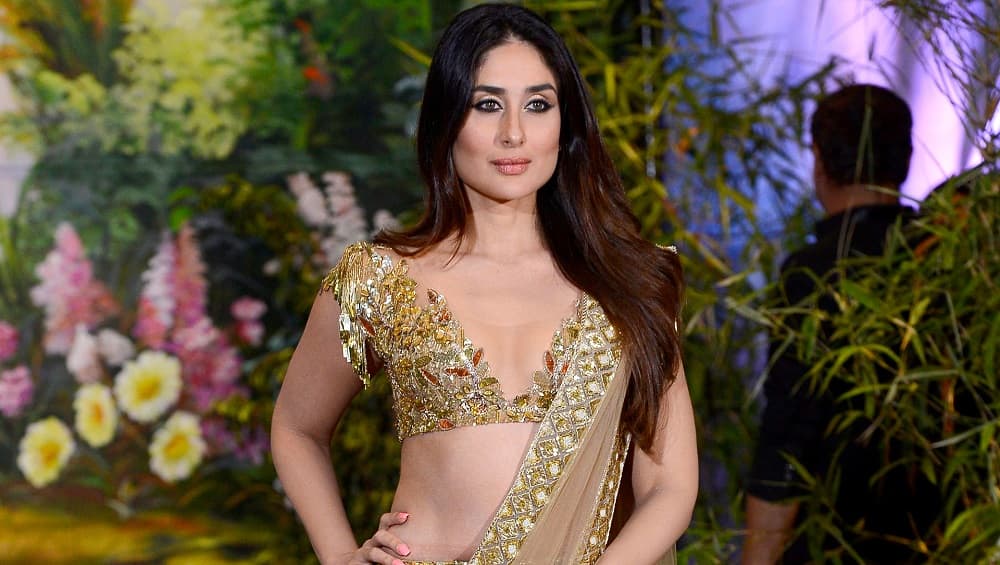 Kareena Kapoor Khan: করোনা কেড়েছে বাবা-মাকে, এমন অসহায় শিশুদের সাহায্যে এগিয়ে এলেন করিনা Kareena Kapoor Khan: করোনা কেড়েছে বাবা-মাকে, এমন অসহায় শিশুদের সাহায্যে এগিয়ে এলেন করিনা