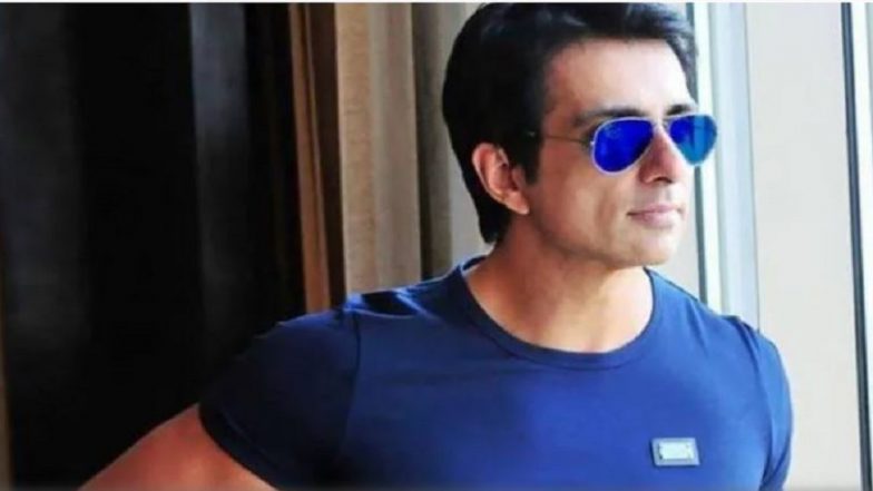 Sonu Sood: সোনু সুদের বাড়ির সামনে মানুষের ভিড়, প্রাণখুলে অসহায়দের সাহায্য 'মসিহার'