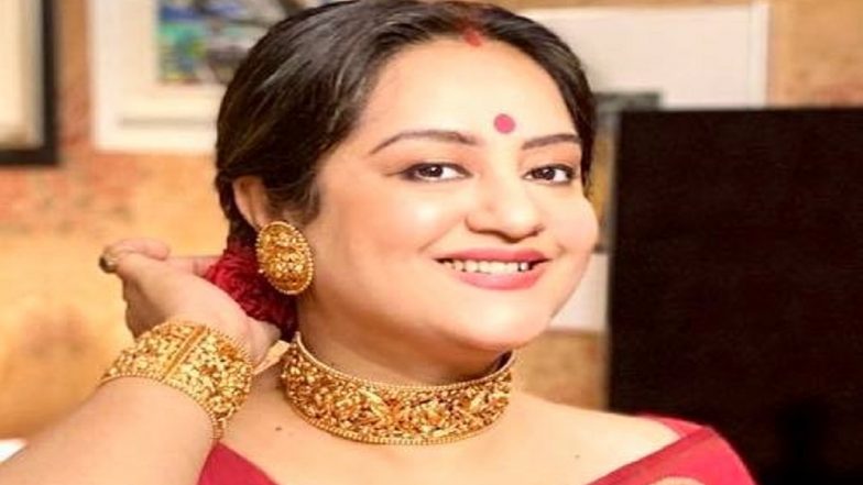 Sudipa Chatterjee: বুকের ভিতর কাঁপিয়ে দিয়ে চলে যাচ্ছে অ্যাম্বুলেন্স, আতঙ্কে সুদীপা