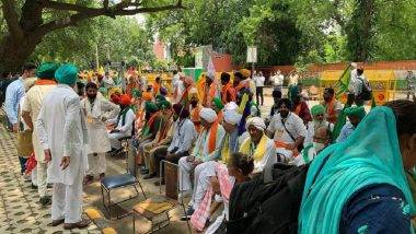 Farmers’ Protest: বাদল অধিবেশনের মধ্যেই কৃষি আইন প্রত্যাহারের দাবিতে যন্তর মন্তরে ২০০ কৃষকের জমায়েত