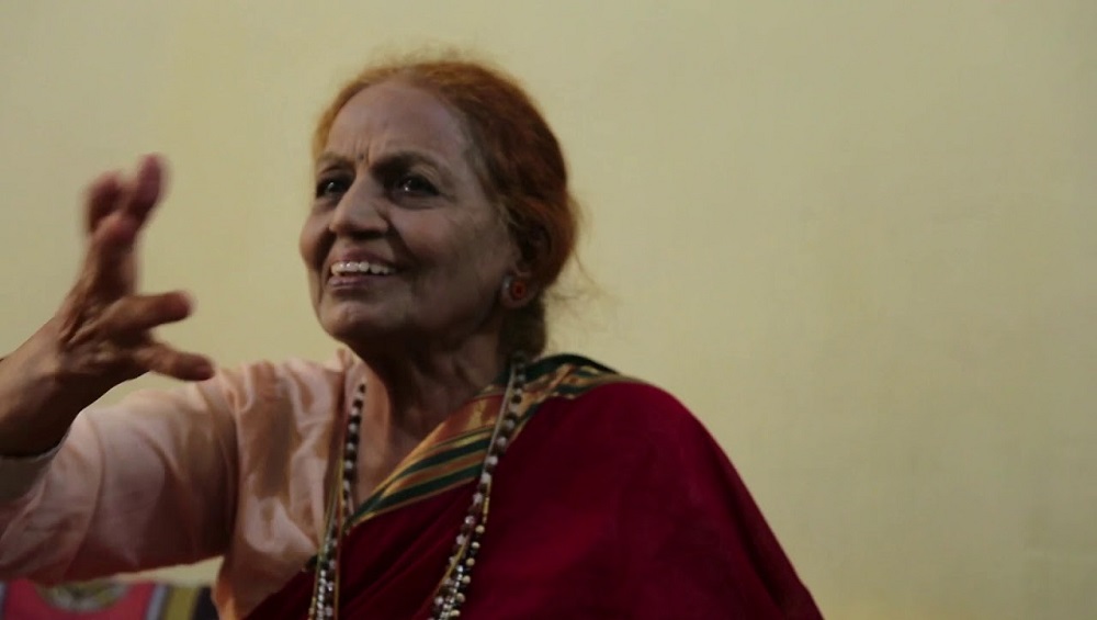 Savita Bajaj: দীর্ঘ রোগভোগে বন্ধ অভিনয়, অর্থকষ্টে বর্ষীয়ান অভিনেত্রী সবিতা বাজাজ