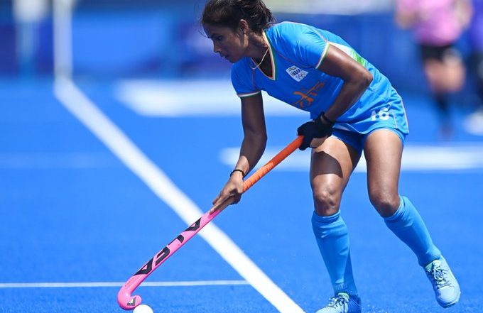 Tokyo Olympics 2020: টোকিওতে মহিলা হকিতে হ্যাটট্রিক করে নজির গড়া বন্দনা কাটারিয়াকে ২৫ লক্ষ   টাকা পুরস্কারের ঘোষণা উত্তরাখণ্ডের মুখ্যমন্ত্রী পুষ্কর সিং ধামির