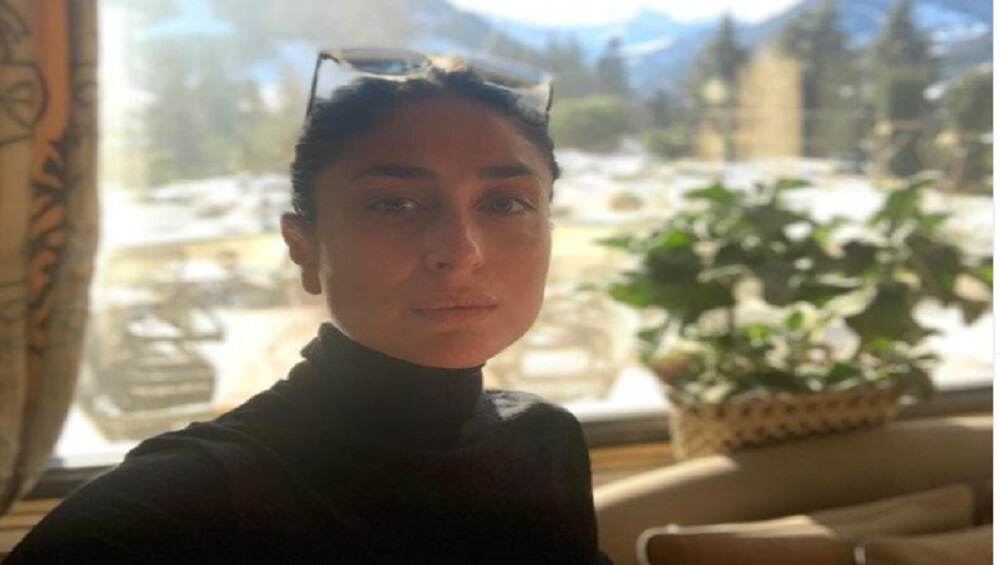 Kareena Kapoor Khan: করিনার যোগা লুক, কটূক্তির মুখে অভিনেত্রী Kareena Kapoor Khan: করিনার যোগা লুক, কটূক্তির মুখে অভিনেত্রী