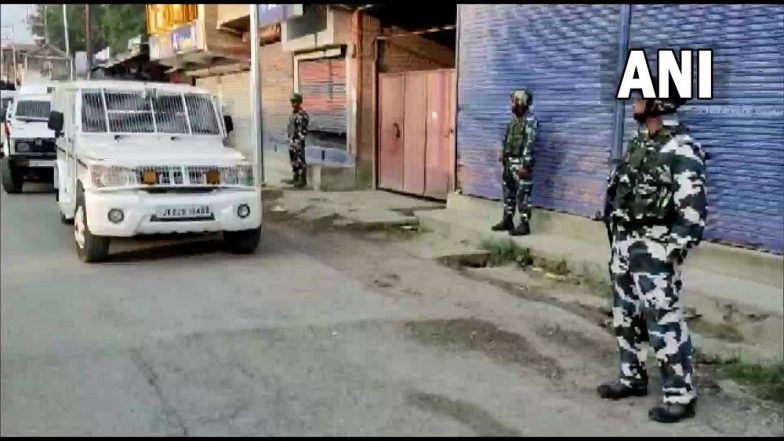Jammu and Kashmir: শনিবার সকাল থেকেই উত্তপ্ত জম্মু কাশ্মীর, গুলির লড়াইয়ে নিহত জঙ্গি