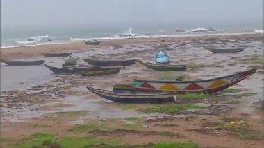 Cyclone Gulab: সাইক্লোন গুলাবের তাণ্ডবে ৩জনের প্রাণহানি, অন্ধ্রপ্রদেশে ট্রলার ডুবিতে দুই মৎস্যজীবীর মৃত্যু