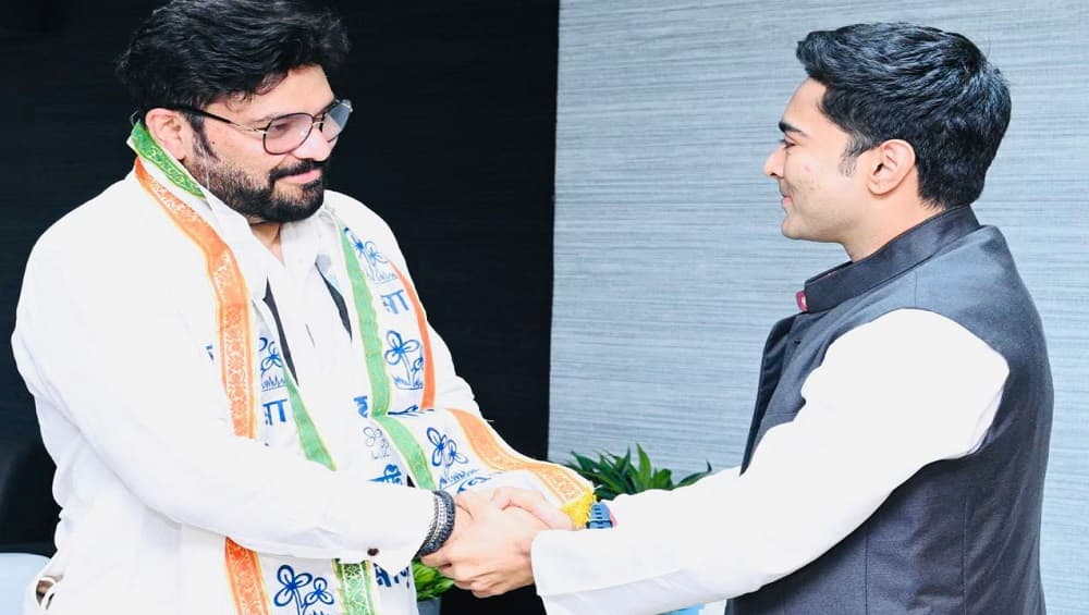 Babul Supriyo: 'দিদি, অভিষেক আমায় বড় সুযোগ দিয়েছেন, বাংলার উন্নয়নে কাজ করব', বললেন বাবুল Babul Supriyo: 'দিদি, অভিষেক আমায় বড় সুযোগ দিয়েছেন, বাংলার উন্নয়নে কাজ করব', বললেন বাবুল