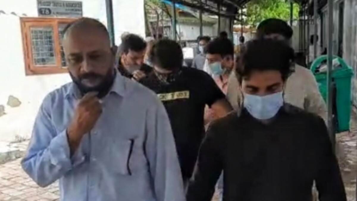 Delhi: নিরাপত্তা নিয়ে দিল্লিতে জরুরি বৈঠকে ১২টি রাজ্যের সন্ত্রাসবিরোধী ইউনিট Delhi: নিরাপত্তা নিয়ে দিল্লিতে জরুরি বৈঠকে ১২টি রাজ্যের সন্ত্রাসবিরোধী ইউনিট