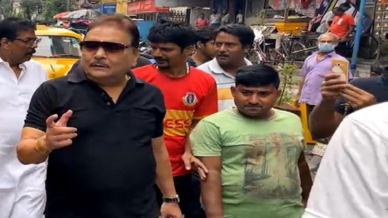 Madan Mitra: মাছ বাজারে মদন মিত্র, ইলিশ থেকে 'কিং সাইজ' কাতলা তুলে নিলেন তৃণমূল বিধায়ক