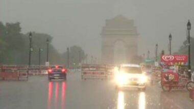 Delhi Rains: রেকর্ড বৃষ্টিতে দিল্লির রাজপথ যেন নদী, বিমানবন্দরের রানওয়েতে জমে জল!