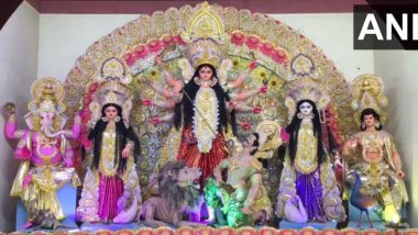 Durga Puja 2021: বীরভূমে দুর্গাপুজোর থিম মমতার 'লক্ষ্মীভাণ্ডার প্রকল্প'