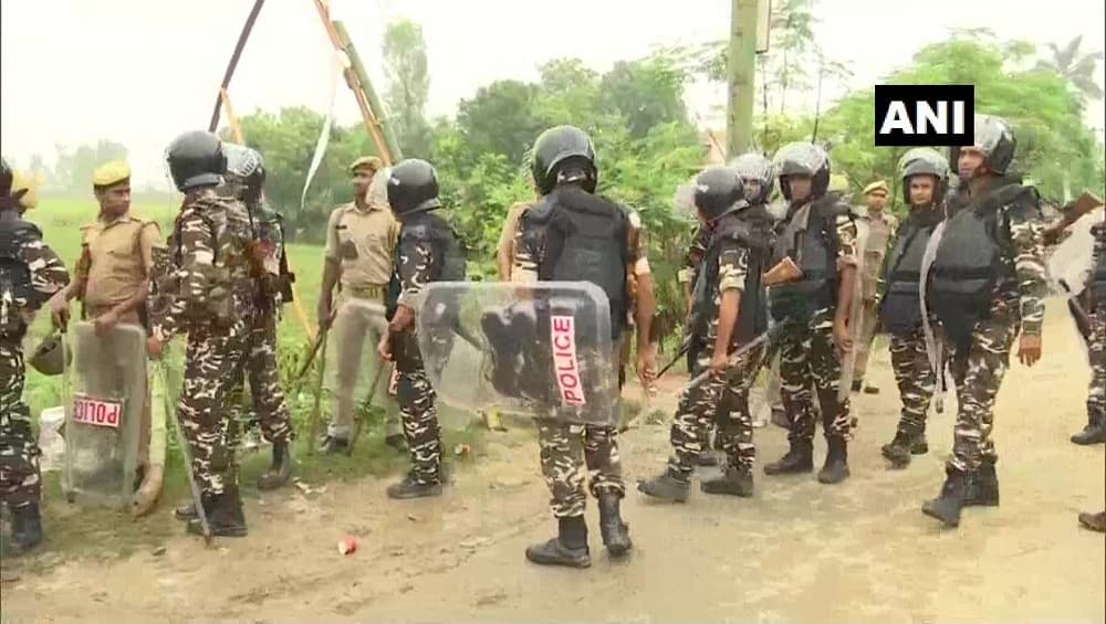 Lakhimpur Kheri Violence: লাখিমপুর খেরির ঘটনায় মৃত কৃষকদের পরিবারকে ৪৫ লক্ষের ক্ষতিপূরণ, ঘোষণা যোগী সরকারের Lakhimpur Kheri Violence: লাখিমপুর খেরির ঘটনায় মৃত কৃষকদের পরিবারকে ৪৫ লক্ষের ক্ষতিপূরণ, ঘোষণা যোগী সরকারের