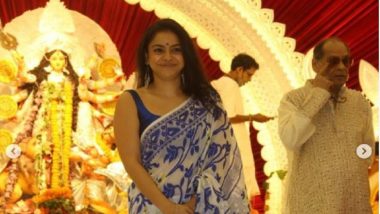 Durga Puja 2021: মুম্বইতে সান্তাক্রুজের পুজো প্যান্ডেলে অভিনেত্রী সুমনা চক্রবর্তী