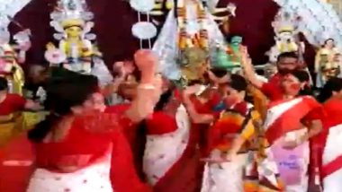 Durga Puja 2021: বাঙালির আবেগের দশমী, শুরু সিদূঁর খেলা