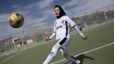 Female Afghan Footballers: তালিবানের ভয়ে দেশ ত্যাগ, ৩৫ আফগান মহিলা ফুটবলার লন্ডনে পৌঁছলেন শরণার্থী হয়ে